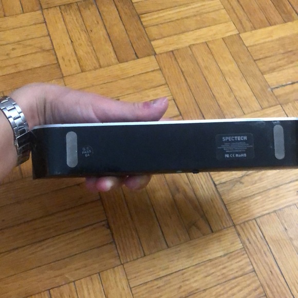 Spectech Bluetooth speaker - Picture 3 of 8